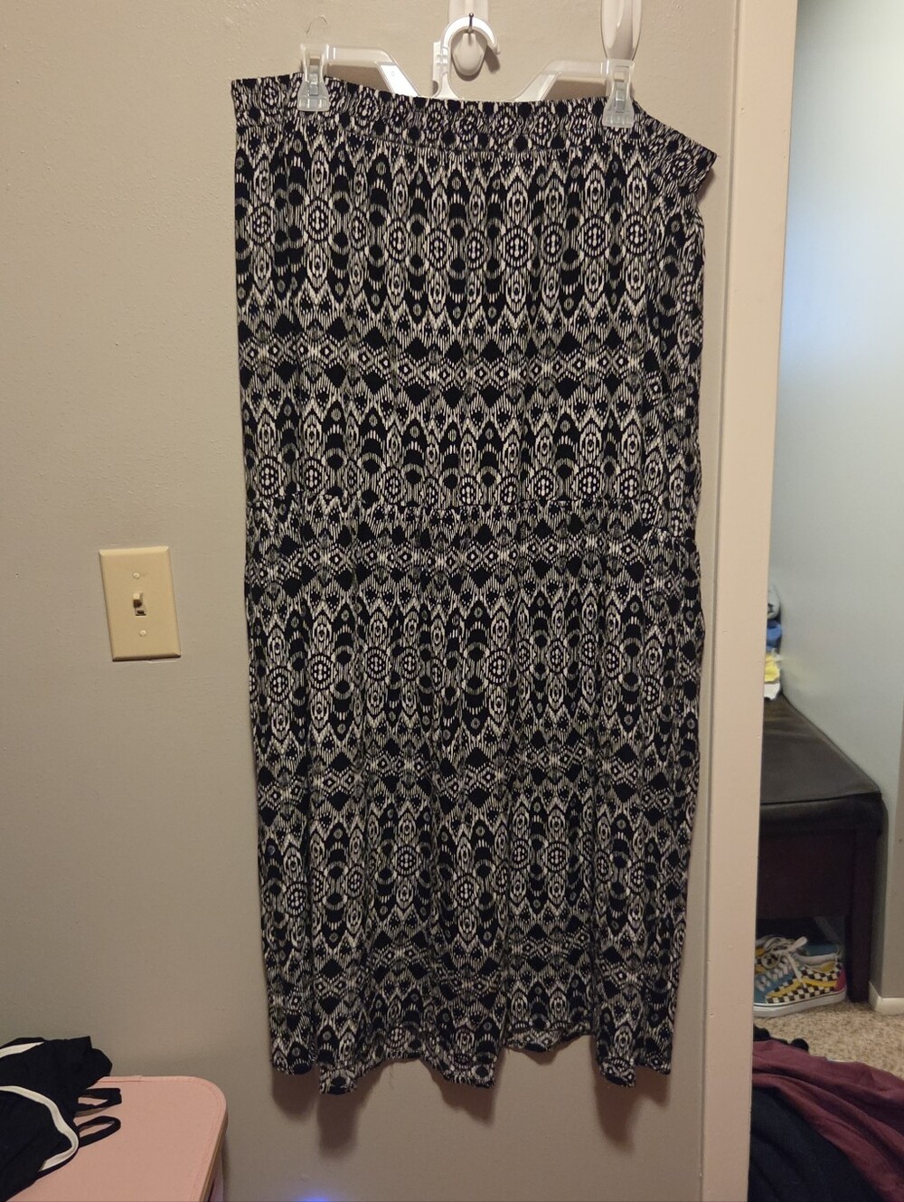 Faded Glory Black and White Printed Maxi Skirt